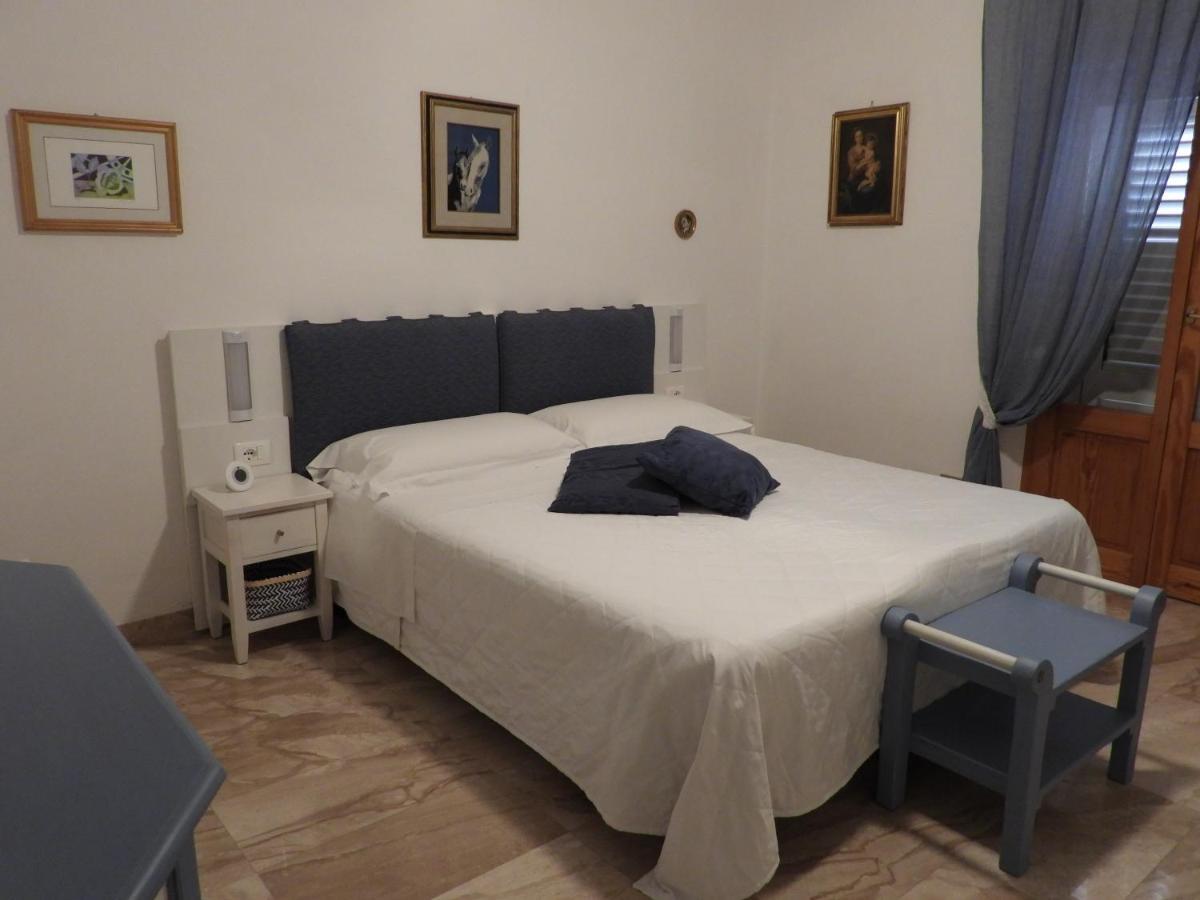 トッリータ・ディ・シエーナCasa Di Angelaアパートメント エクステリア 写真