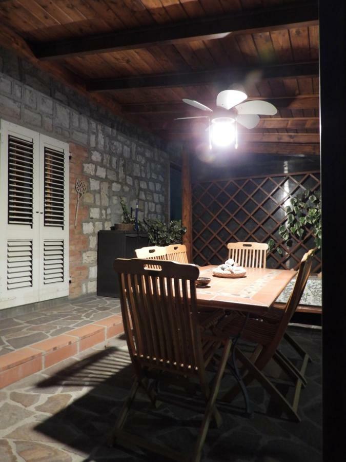 トッリータ・ディ・シエーナCasa Di Angelaアパートメント エクステリア 写真